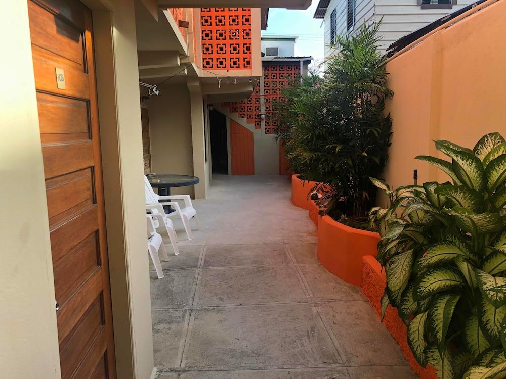 The Bakadeer Inn Belize City Dış mekan fotoğraf